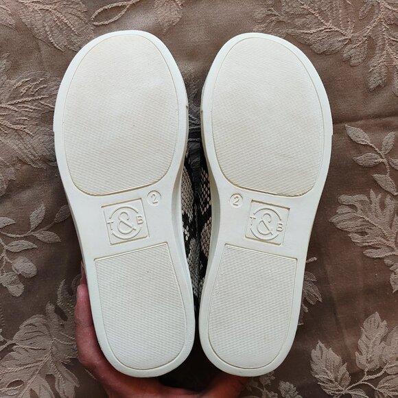 Treasure & Bond Lucy Snakeskin and Suede Girl's Sneakers, Size 2, Used - Picture 6 of 16